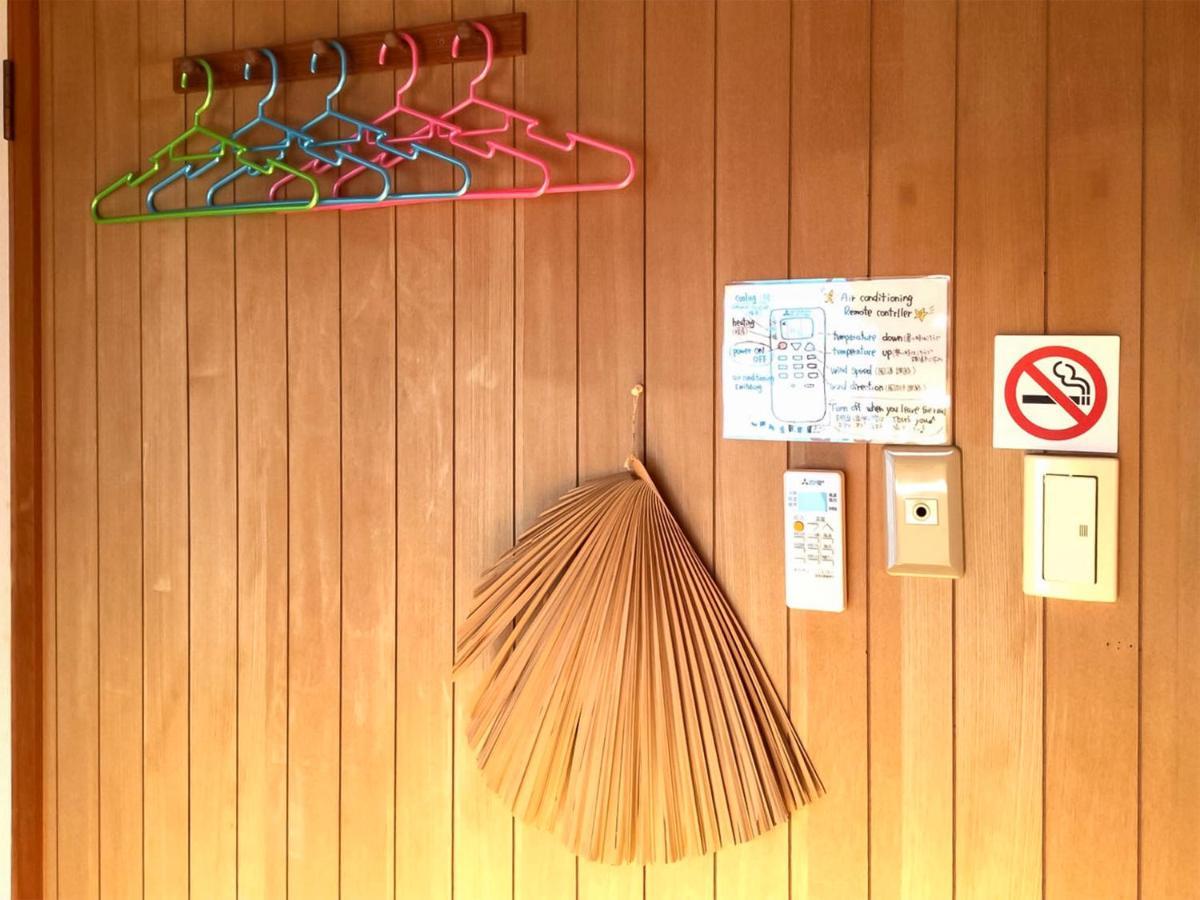 Minshuku Yadokari Hotel Zamami Buitenkant foto