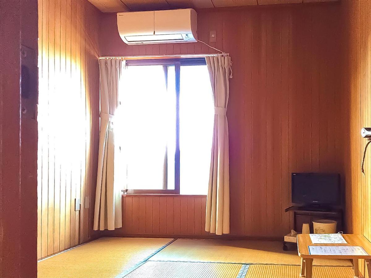 Minshuku Yadokari Hotel Zamami Buitenkant foto