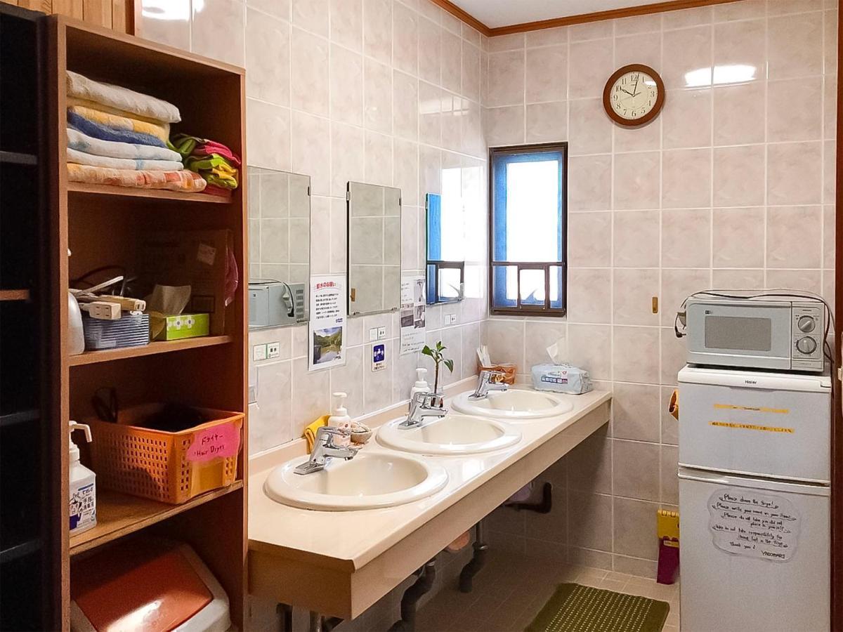 Minshuku Yadokari Hotel Zamami Buitenkant foto